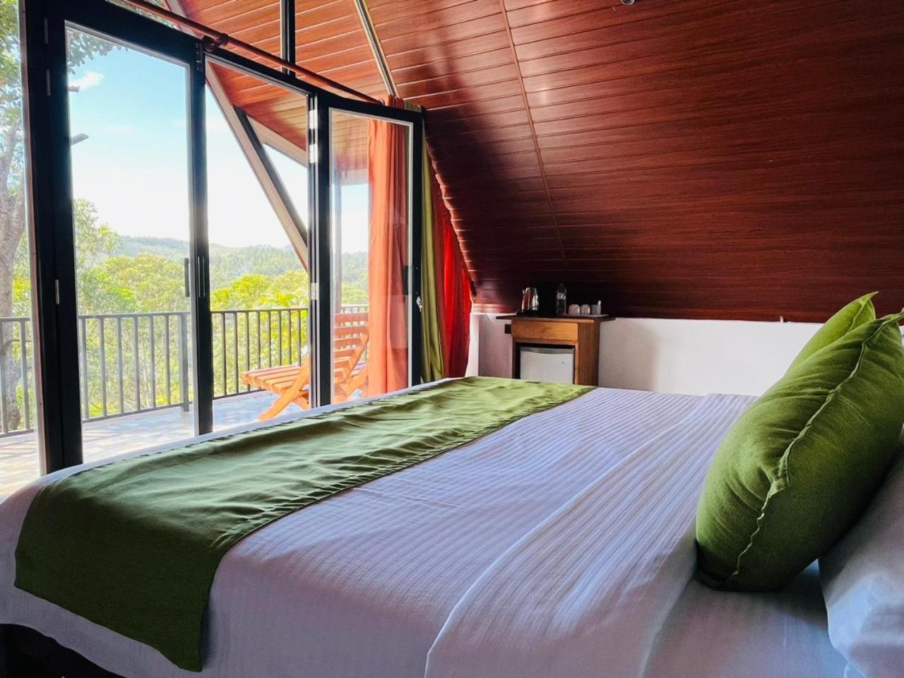 Cloudy Hill Cottage Ella Room photo
